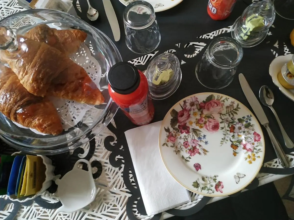 Casa Signora Claudia Bed & Breakfast Arezzo Italy