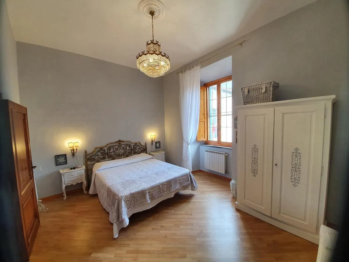 Casa Signora Claudia Bed & Breakfast Arezzo Italy